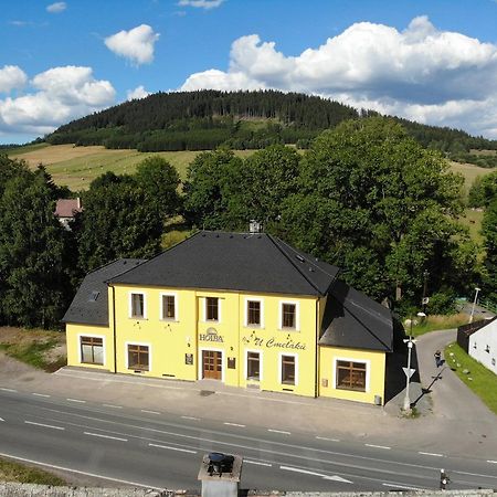 Hotel U Cmelaku Červená Voda Zewnętrze zdjęcie