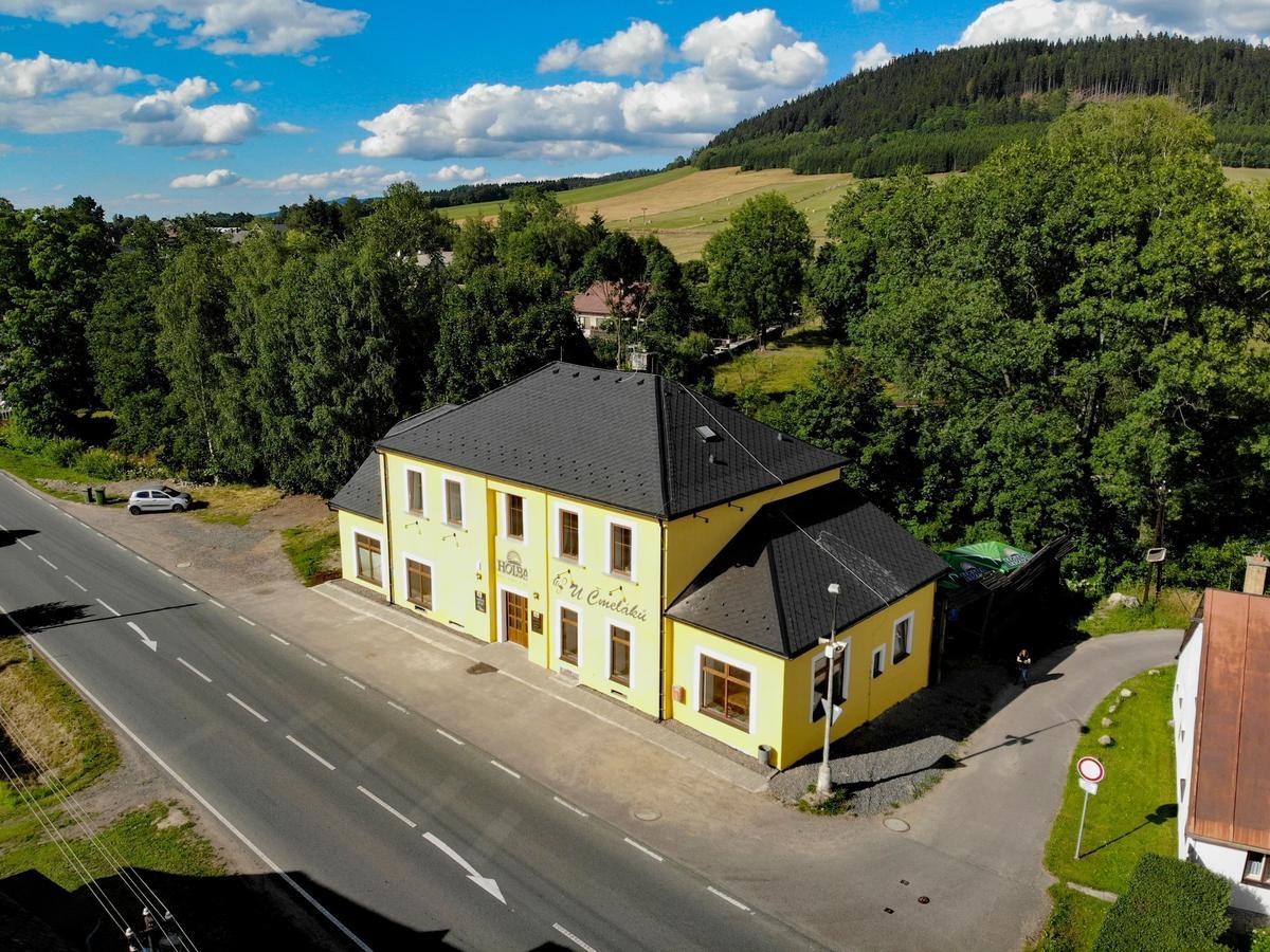 Hotel U Cmelaku Červená Voda Zewnętrze zdjęcie
